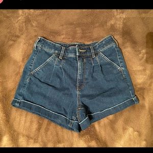 Woman’s shorts
